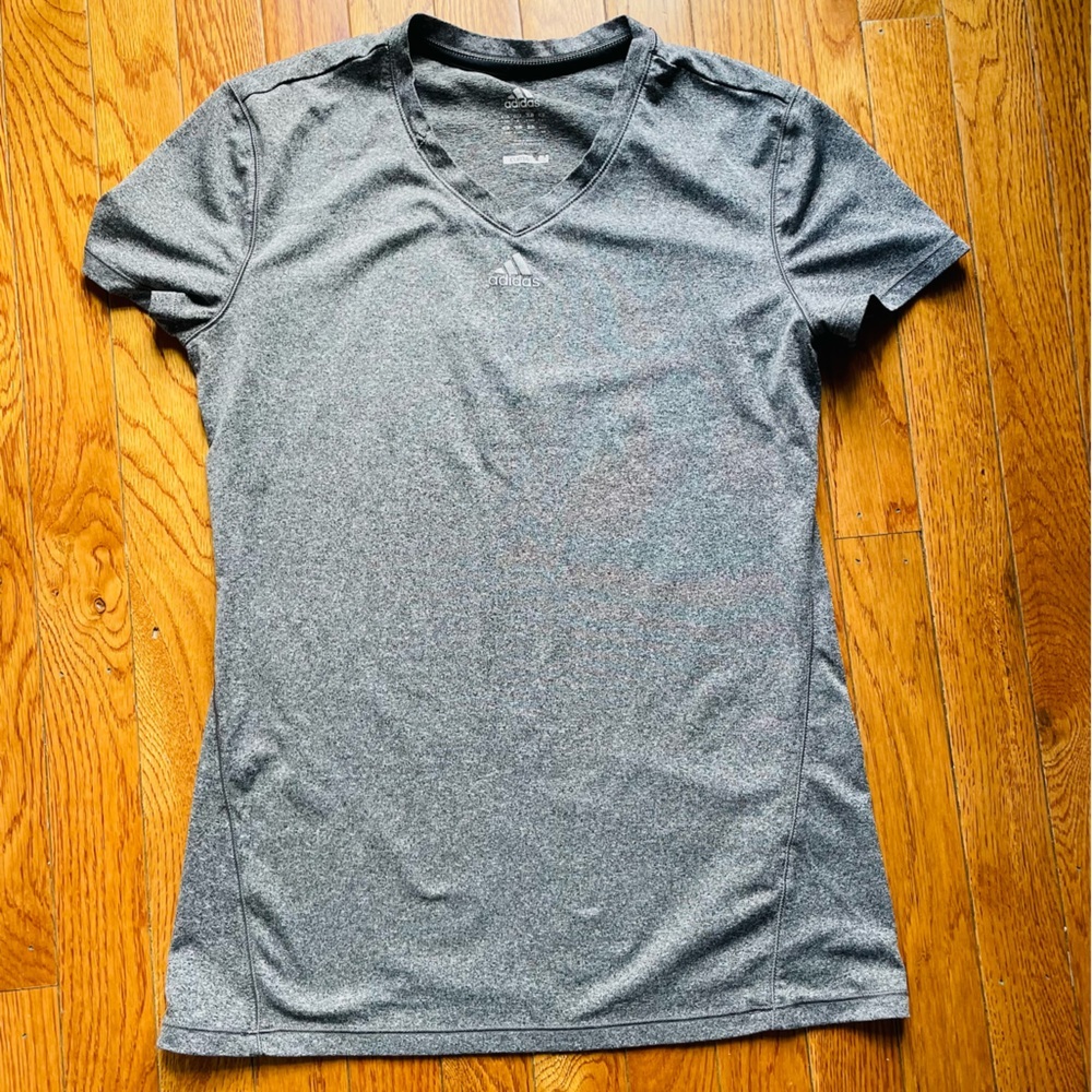 Women’s Adidas Athletic T Shirt Size M